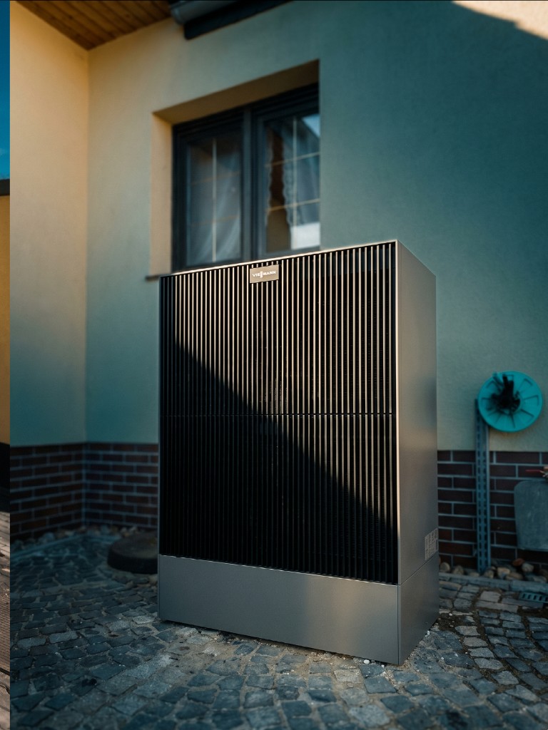 Viessmann Wärmepumpe im Garten