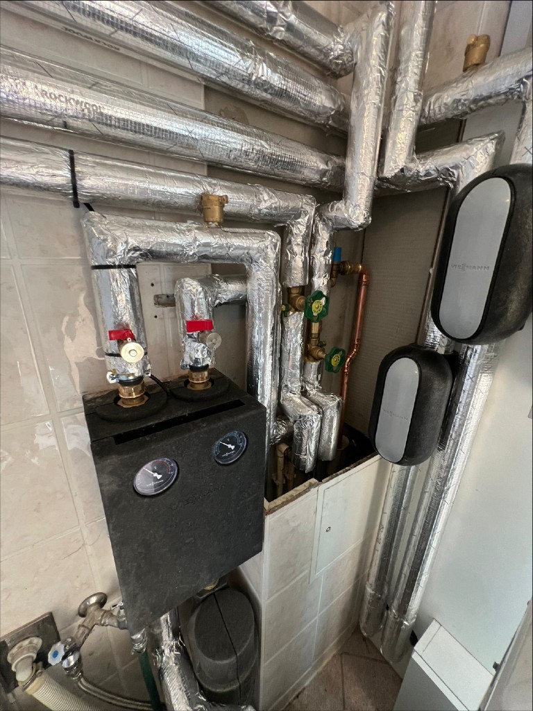 Heizungsinstallation mit Pufferspeicher